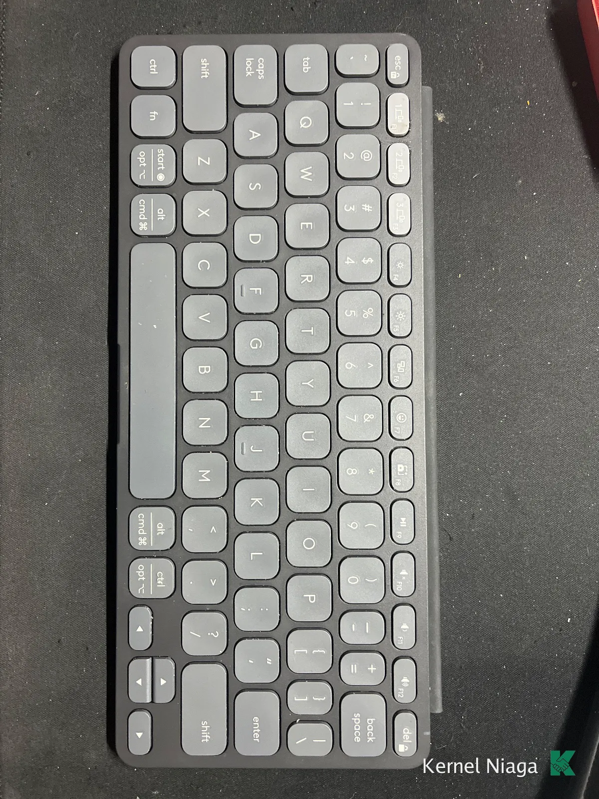 Keyboard Wireless Compact Dual OS (Mac & Windows) - Bluetooth, Mulus, Fungsi Normal